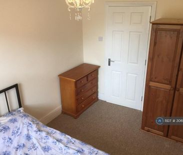 5 bedroom detached house to rent - Photo 4