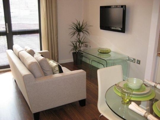 Studio Flat, Staveley Road, S8 - Photo 1