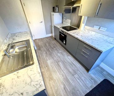 Romsey Road, Roseworth, Stockton-on-Tees, Durham, TS19 9DH - Photo 6