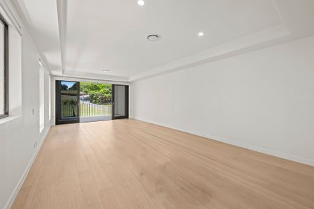 2/3 Brakes Crescent, Miami QLD 4220 - Apartment For Rent | Domain - Photo 2