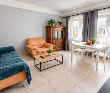 Appartement te huur - foto 2