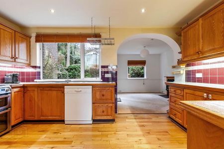 10 Carlston Avenue, Holywood, BT18 0NF - Photo 5