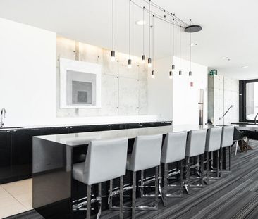 Donald Street - Photo 2