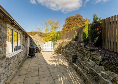 Main Road, Eyam, Hope Valley - Photo 4