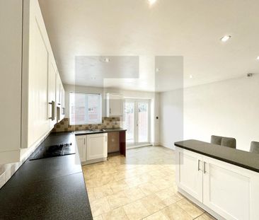 2 bedroom semi-detached house to rent - Photo 5