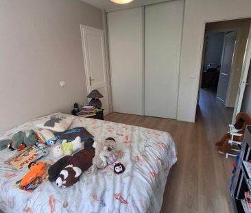 Location Maison 7 pièces 184m² STE FOY LES LYON 69110 - Photo 4