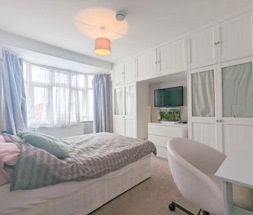 3 bedroom semi-detached house to rent - Photo 5