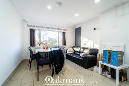 8 bedroom house to rent - Photo 2