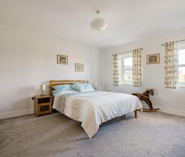 4 bedroom detached house to rent - Photo 5