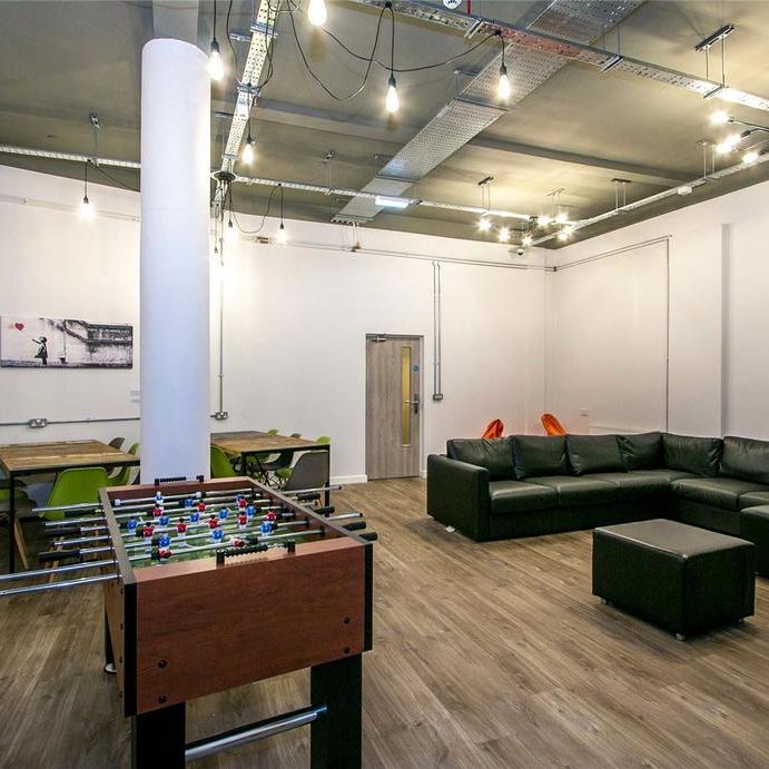 Studio to rent - Photo 1