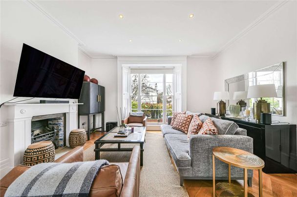 Four bedroom house with off street parking - Photo 1