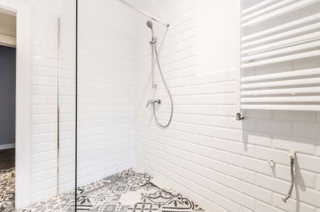 Mieszkanie 3 pokoje centrum kamienica 73 m² - Фото 5