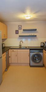 1 Bed Flat, Academia Way, N17 - Photo 3