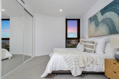 Luxury Waterfront Living with Stunning Views - Photo 4