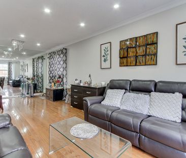 For Lease - 243 Centre Street, Brampton, Ontario - Photo 2