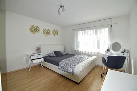 Gepflegte 3 Zimmer-Wohnung im Lindenhof-Quartier - Photo 4