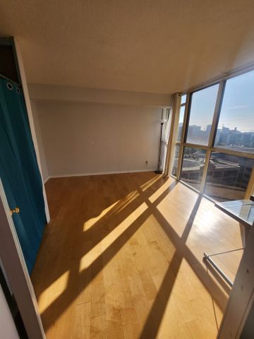 For Lease - 15 Maitland Place Unit# 1010, Toronto, Ontario - Photo 2