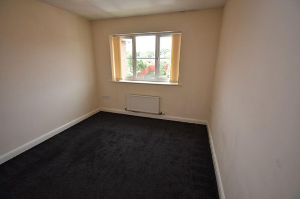 2 bed Apartment for Rent - Photo 1