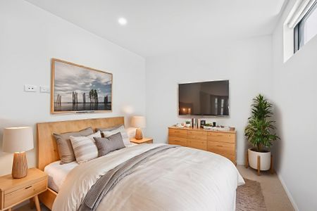 5317 Harbourview Drive, Hope Island QLD 4212 - House For Rent | Domain - Photo 3