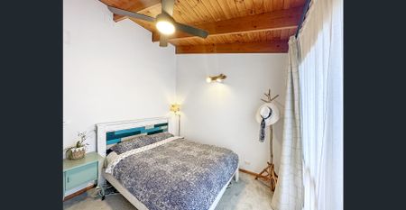 Stunning Home with Balcony Bay Views - Photo 5