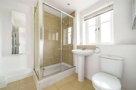 Sandy Lane, Woking, Surrey, GU22 - Photo 4