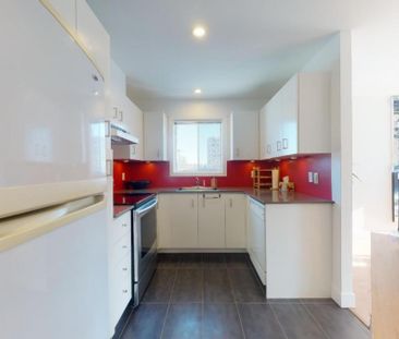 985 Avenue Saint-Charles, #304 - Photo 5