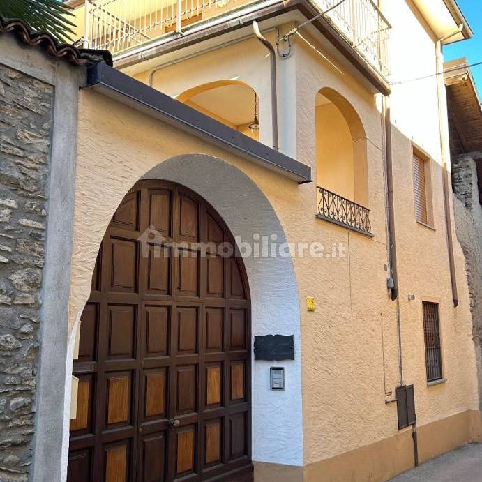 Trilocale via Camillo Benso di Cavour 19, Centro, Ameno - Photo 1