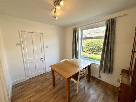 2 bedroom terraced house to rent - Photo 4