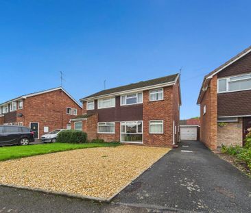 3 bedroom semi-detached house to rent - Photo 2