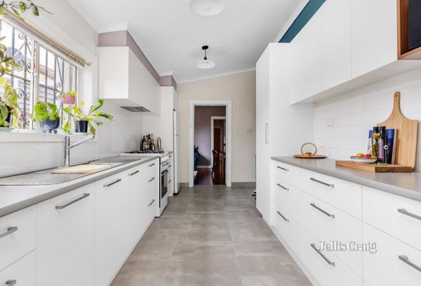216 Albert Street, Brunswick - Photo 1
