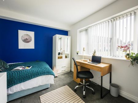1 bedroom in a house share to rent - Photo 3