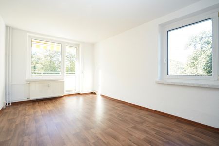 Familienwohnung / Großer Balkon - Foto 5