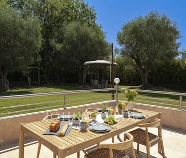 Maison à louer Mougins, Cote d'Azur, France8 500 EUR / Mois - Photo 3