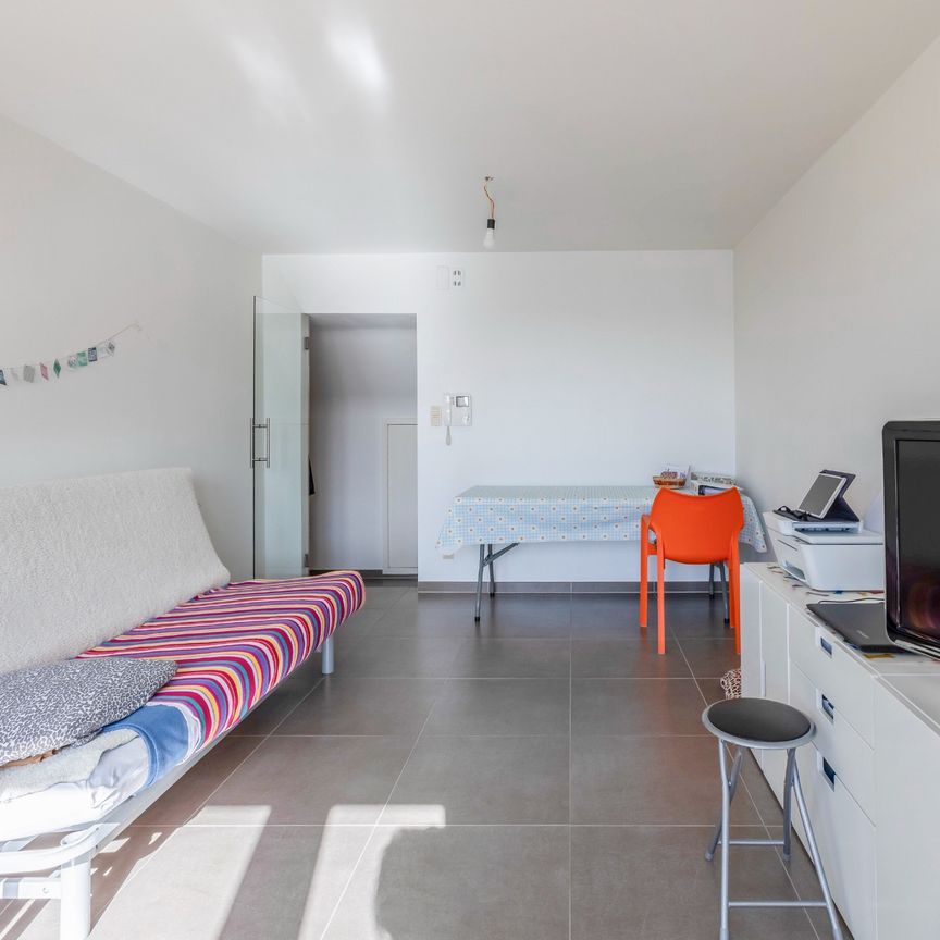 Fijn éénslaapkamer appartement met groot zonneterras. - Photo 1