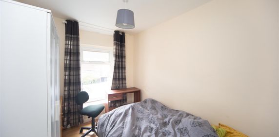 Room For Rent Raymond Terrace, Pontypridd - Photo 2