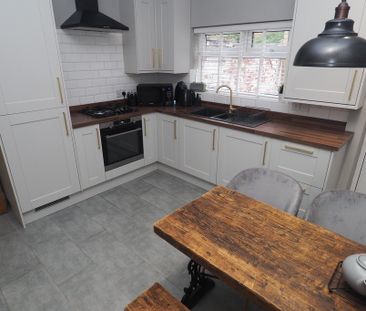 2 bedroom to let - Photo 5