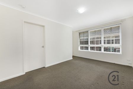 Renovated One Bedroom in Noble Park&excl; - Photo 4