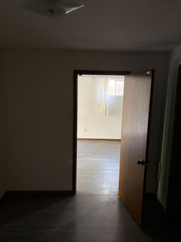 For Lease - 93 Maplegrove Avenue Unit# Lower Level, Bradford West Gwillimbury, Ontario - Photo 4