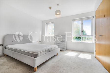 4 bedroom terraced property to rent - Photo 5