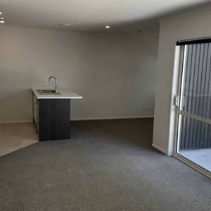 Near New Apartment in Frankton - Photo 2