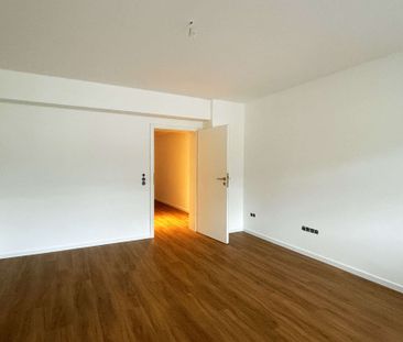 1KM ZUR KÖ! MODERNES SINGLE-APPARTEMENT IN ZENTRALER LAGE +KÜCHE - Foto 1