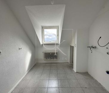 Frisch Modernisierte 3-Zimmer Dachgeschosswohnung - Photo 2