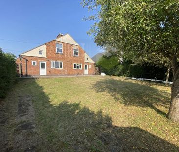 6 bedroom detached house to rent - Photo 3