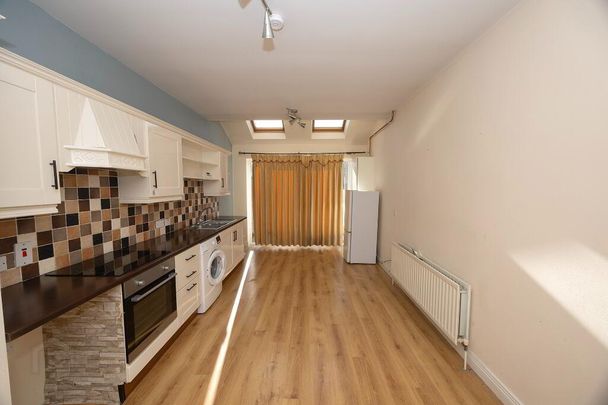 4 Brownlow Terrace, Lurgan, BT67 9DA - Photo 1