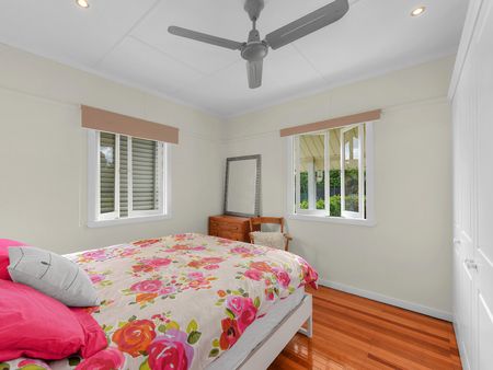 23 Grove St, Albion QLD 4010 - House For Rent - $850 | Domain - Photo 3