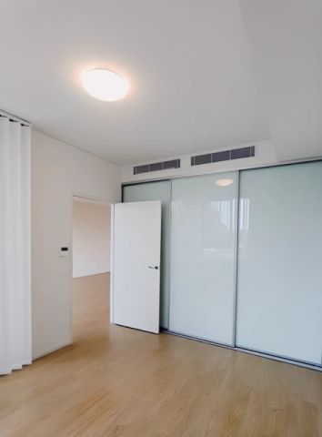 E401/1 Allengrove Crescent, North Ryde, NSW 2113, Sydney - Photo 2