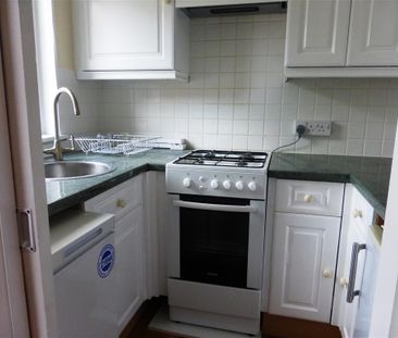 Studio to rent - Photo 2