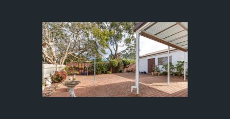 Beautifully Presented Family Residence in Peakhurst - Photo 2