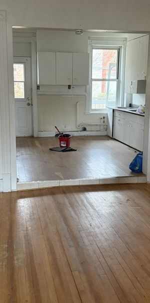 8 1/2 A Louer - Photo 1