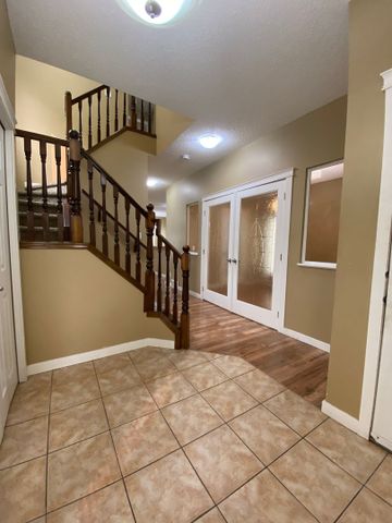For Rent – Main Floor Home in Bridlewood (82 Bridleridge Green SW, Calgary) - Photo 3
